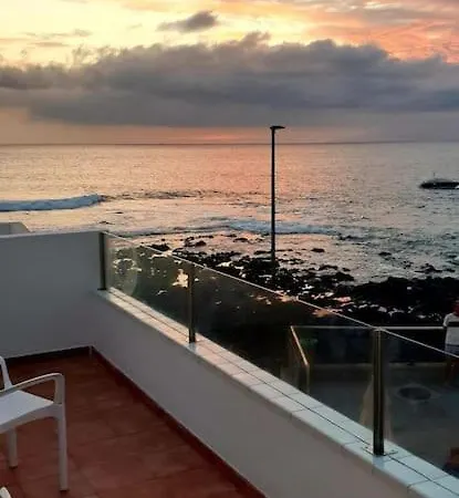 La Caleta Casa Junto Al Mar アパート *