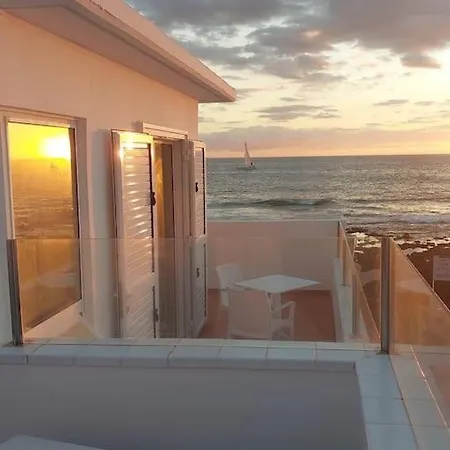 La Caleta Casa Junto Al Mar アデヘ