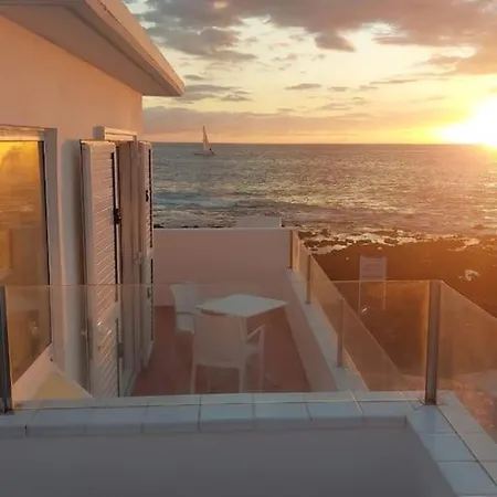 La Caleta Casa Junto Al Mar * アデヘ