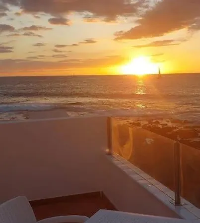 アパート La Caleta Casa Junto Al Mar *