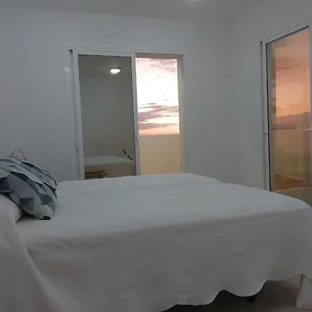 La Caleta Casa Junto Al Mar アパート *
